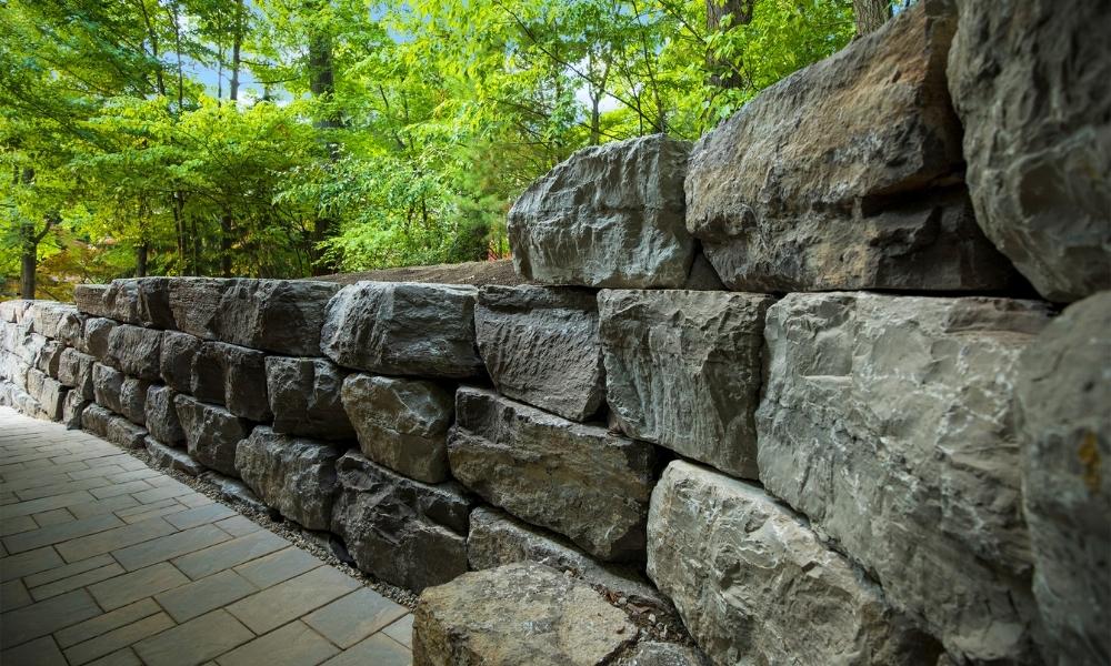 custom retaining wall repair